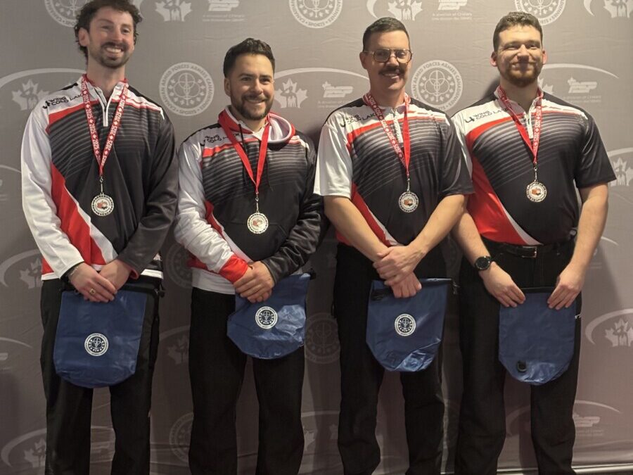 L’équipe de curling de la BFC Cold Lake remporte la médaille d’argent au Championnat Canada Ouest des FAC 2025