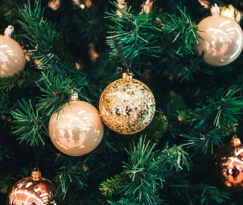 Réflexions de l’aumônier: Monsieur Scrooge, le Grincheux et Charlie Brown